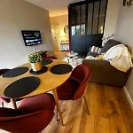 Le Monet Proche Bordeaux Avec Balcon Wifi & Place De Parking Prive Prox Tram Et Aeroport * Mérignac