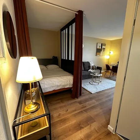 Le Monet Proche Bordeaux Avec Balcon Wifi & Place De Parking Prive Prox Tram Et Aeroport Mérignac