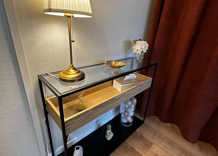 Апартаменти Le Monet Proche Bordeaux Avec Balcon Wifi & Place De Parking Prive Prox Tram Et Aeroport