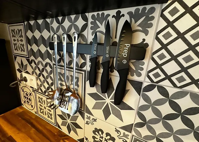 Le Monet Proche Bordeaux Avec Balcon Wifi & Place De Parking Prive Prox Tram Et Aeroport Мериньяк